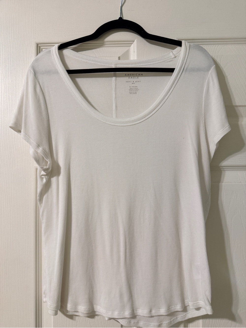 American Eagle Outfitters White Ribbed Scoop Neck Short Sleeve Tee